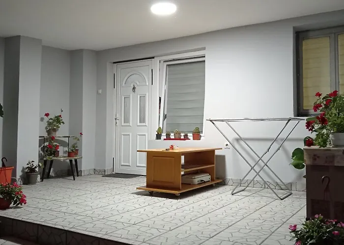 Ljiljana Bela Crkva 아파트